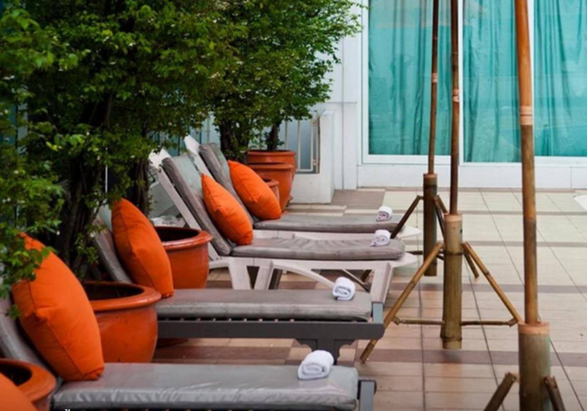 A2 Hotel Bangkok Exterior foto